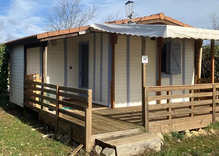 Carrefour De L'ardeche Parque de Campismo