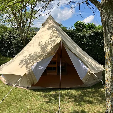 Campingplads Familial 3 Etoiles Avec Piscine Carrefour De L'ardeche Saint-Remeze