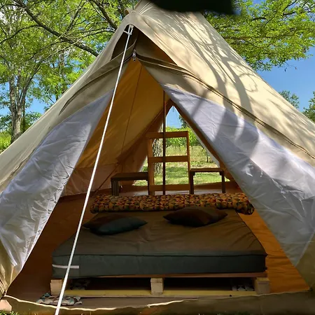 Carrefour De L'ardeche Campsite
