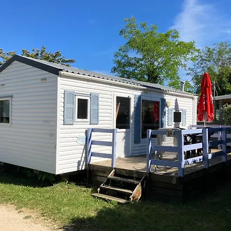 Campingplads Familial 3 Etoiles Avec Piscine Carrefour De L'ardeche