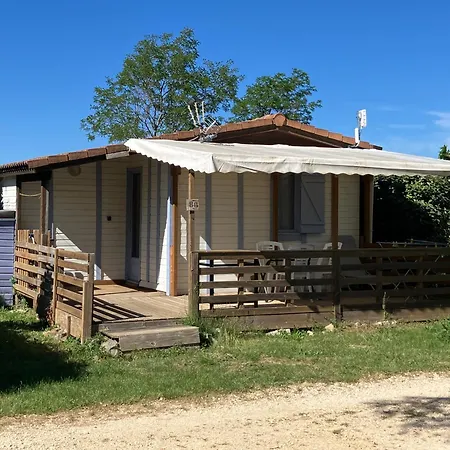 Campingplads Familial 3 Etoiles Avec Piscine Carrefour De L'ardeche *
